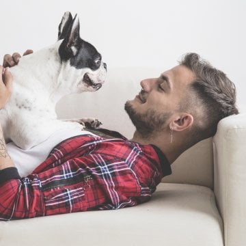 Who Loves Fido?! Guys Top Women When It Comes to Spoiling Pets for V-Day