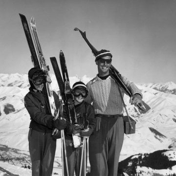 12 Steps to Becoming the Coolest Ski Dad on the Slopes