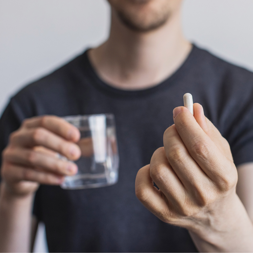 Doctors & Dietitians Explain the Difference Between Spore-Based Probiotics and Regular Probiotics