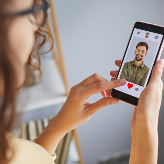 How to Optimize Your Dating App Profile